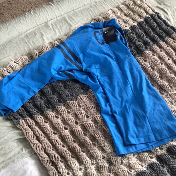 Chargers Nike Top - Picture 6 of 6